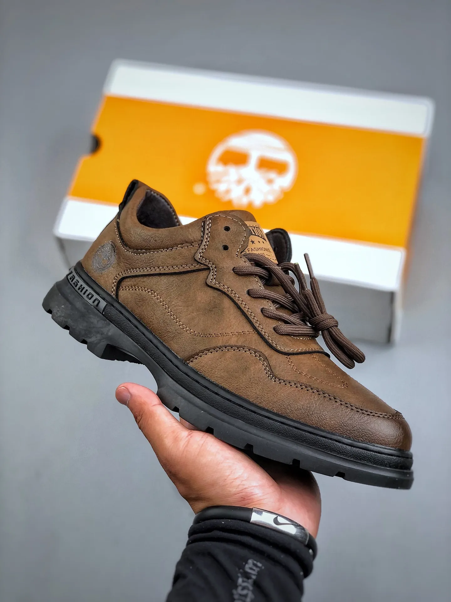 Local self-pickup💰520 Support store/Timberland Timberland classic 25ss new low-cut classic re-engineered brand new upgrade Guangdong factory quality original box original packaging The fabric is made of Italian top frosted cowhide with anti-odor and anti-corrosion genuine leather latex insoles to give you a perfect wearing experience High-quality and durable, a must-have for sportsmen Specially designed to treat those who are not handsome High-quality feet with first-class feel Exclusive supply Official item number: TB23066 Size: 38-44